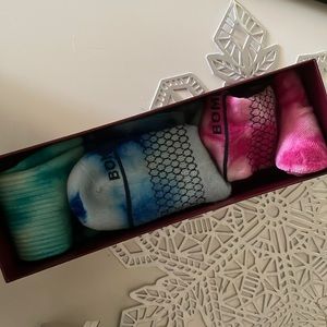 New- bombas set of three tie dye socks